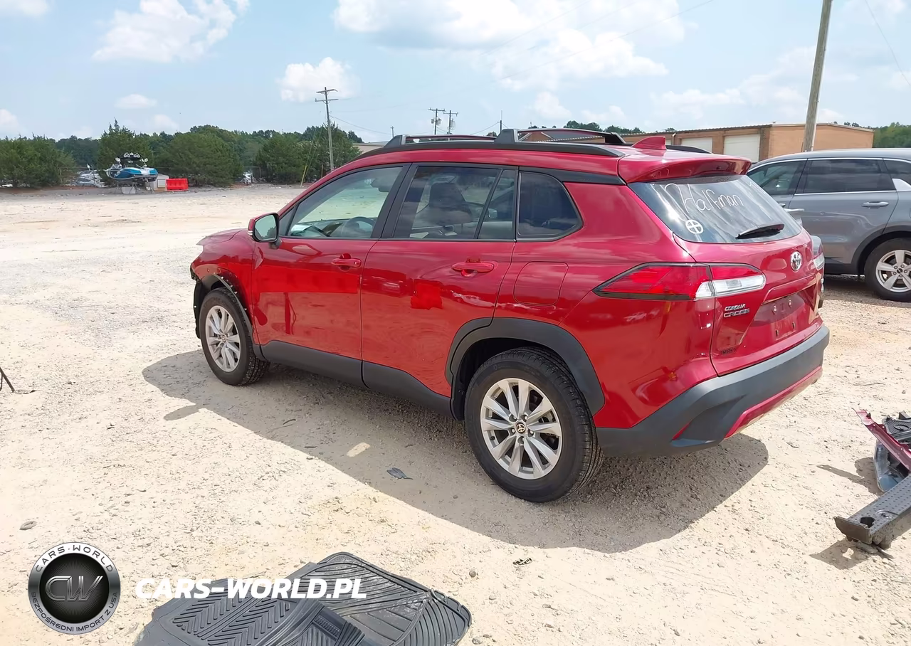 2022 Toyota Corolla Cross Le VIN:7MUCAAAG8NV032278 - 3
