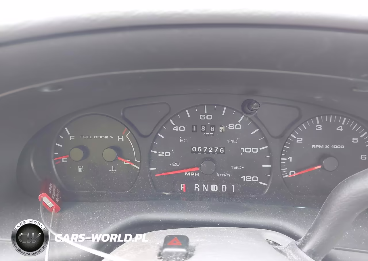2000 Ford Taurus Ses VIN:1FAFP55S9YA213117 - 7