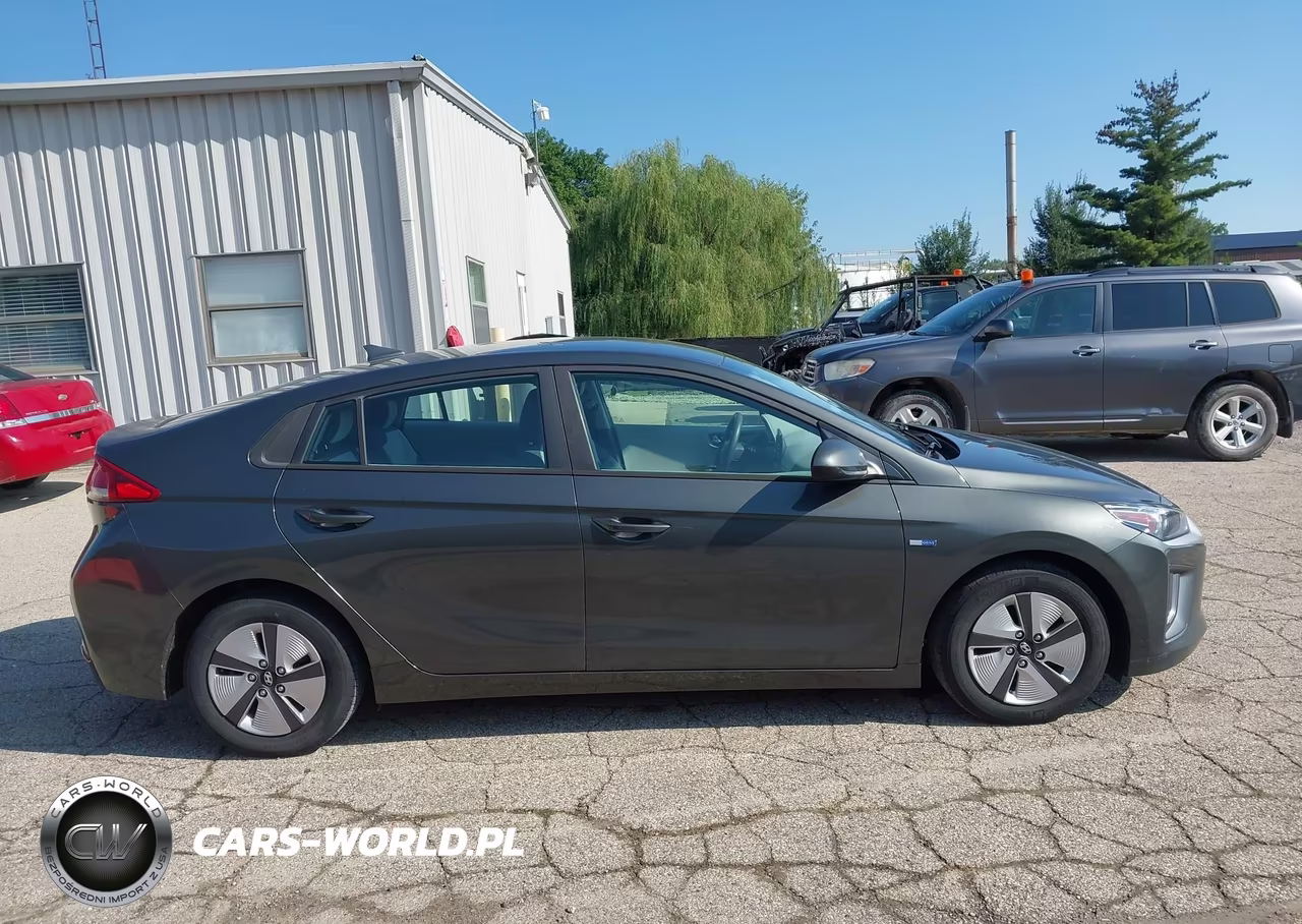 2020 Hyundai Ioniq Hybrid Blue VIN:KMHC65LC4LU220619 - 14