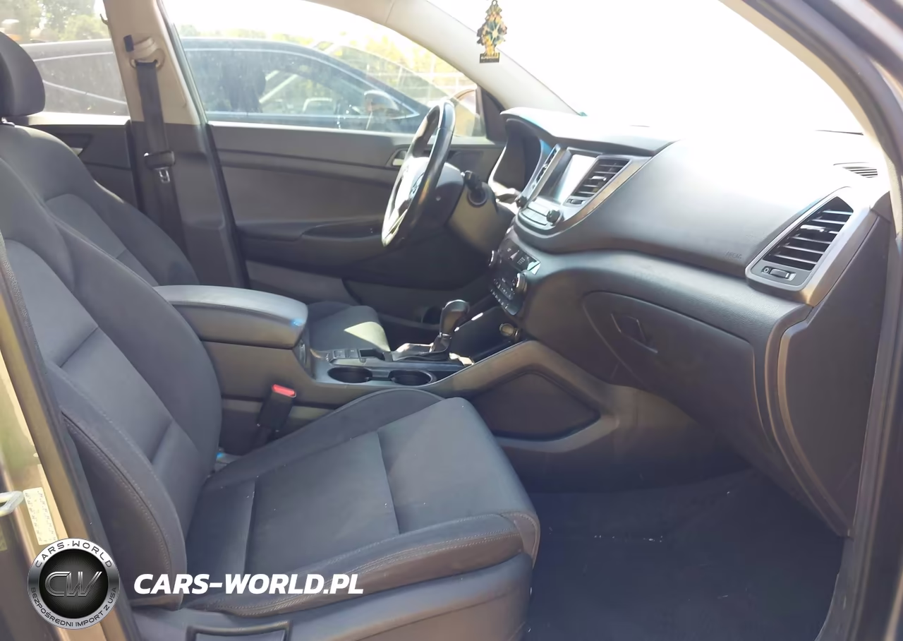 2018 Hyundai Tucson Sport VIN:KM8J33AL8JU769423 - 5