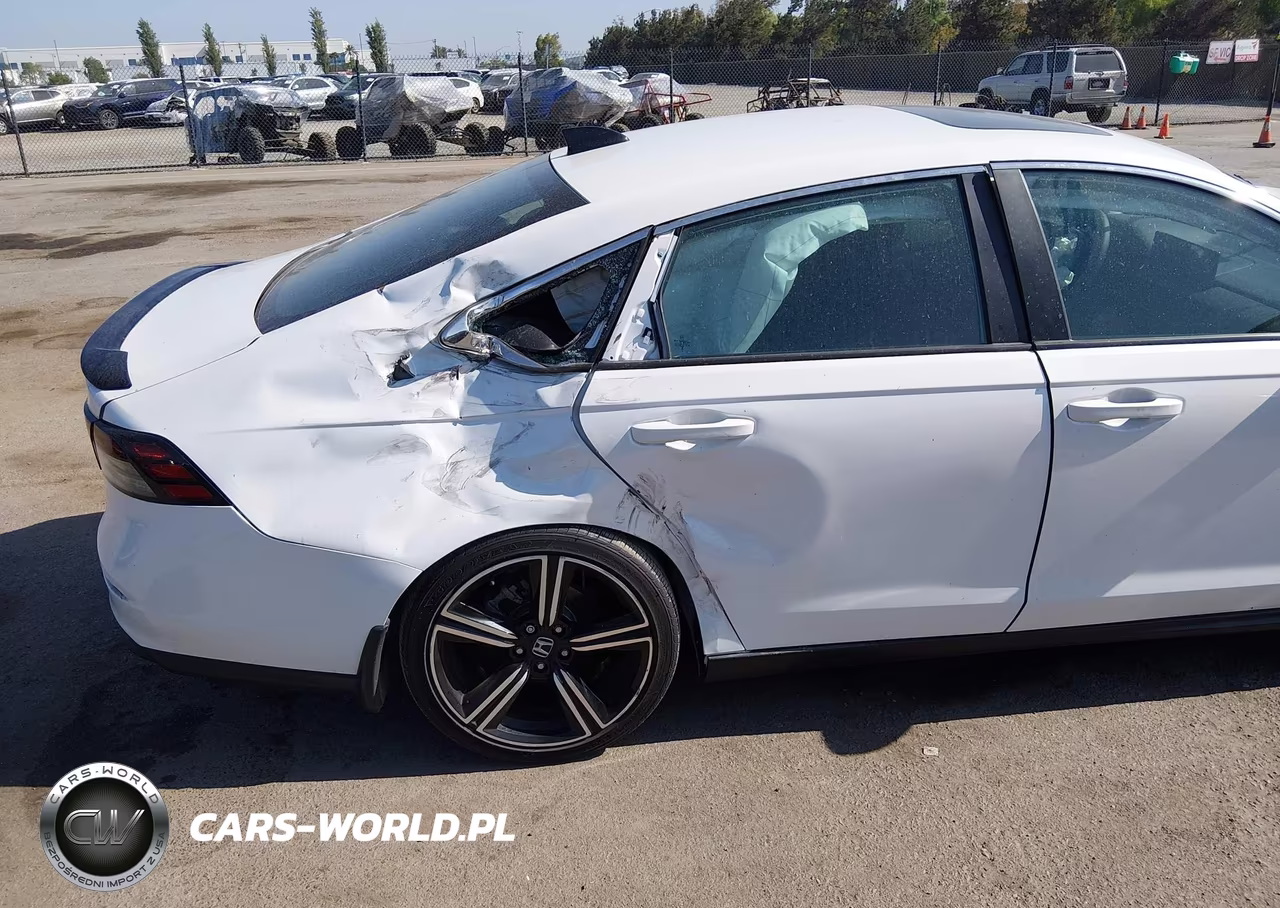 2023 Honda Accord Hybrid Sport VIN:1HGCY2F5XPA068932 - 15