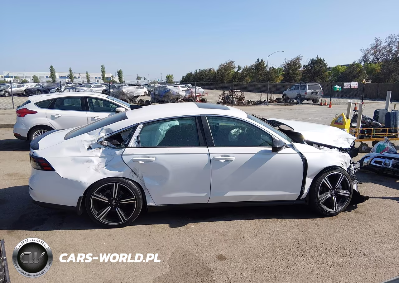 2023 Honda Accord Hybrid Sport VIN:1HGCY2F5XPA068932 - 18