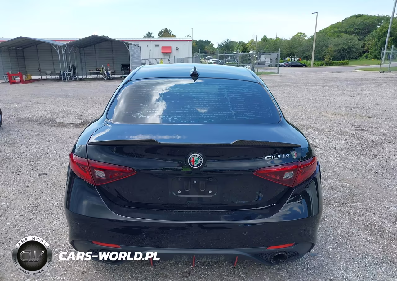 2017 Alfa Romeo Giulia Ti Rwd VIN:ZARFAECN1H7542731 - 16