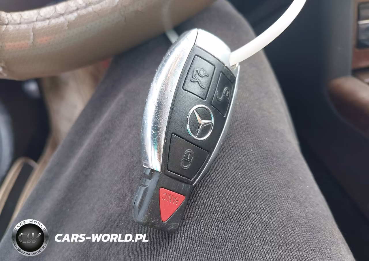 2011 Mercedes-Benz E 550 4Matic VIN:WDDHF9AB0BA495681 - 11