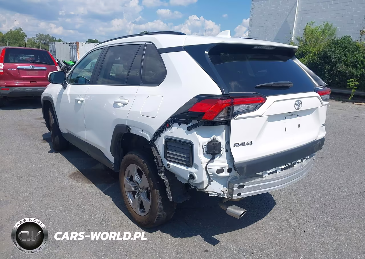 2023 Toyota Rav4 Xle VIN:2T3W1RFV4PC230811 - 3