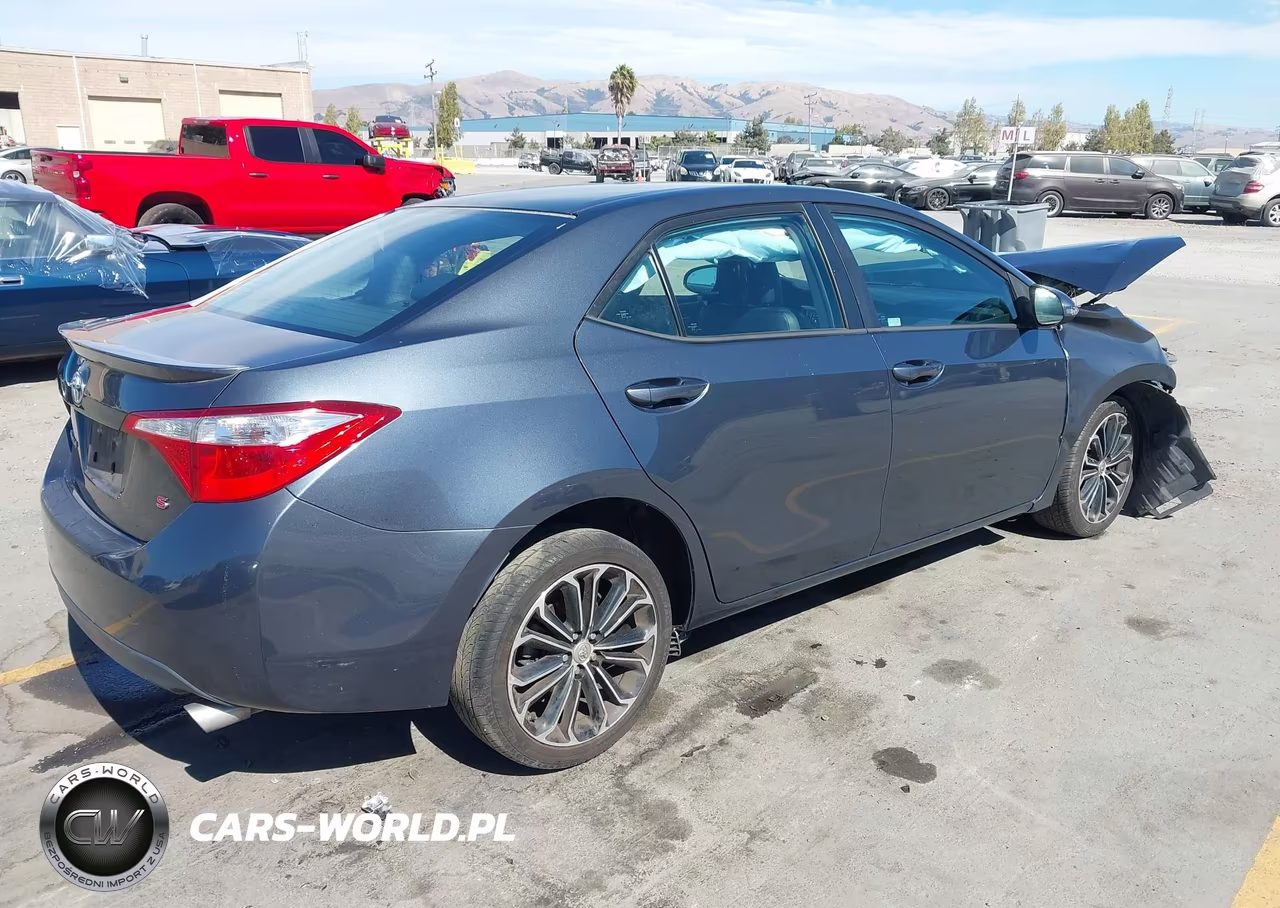 2015 Toyota Corolla S Plus VIN:2T1BURHE8FC286017 - 4