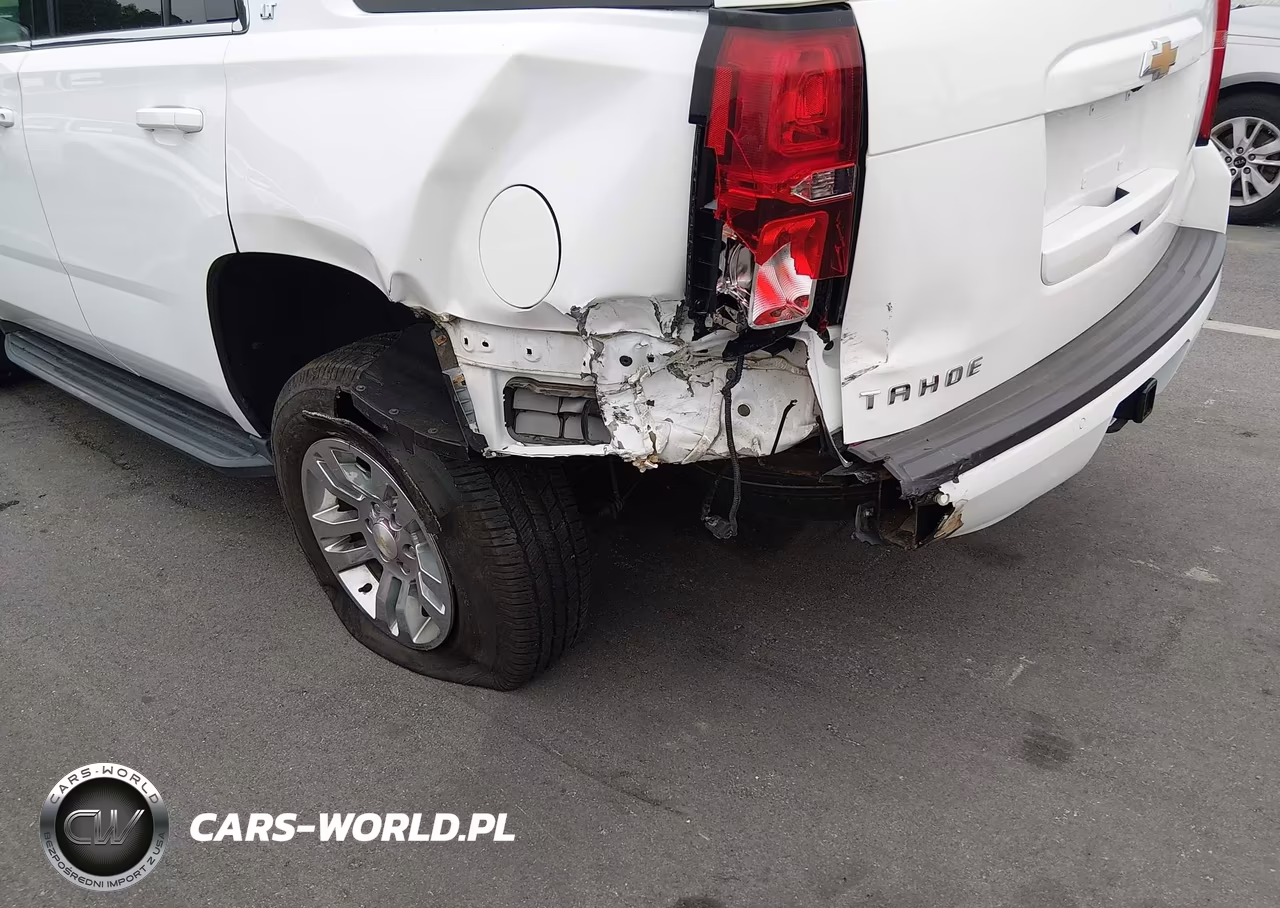 2019 Chevrolet Tahoe Lt VIN:1GNSKBKC8KR192909 - 6
