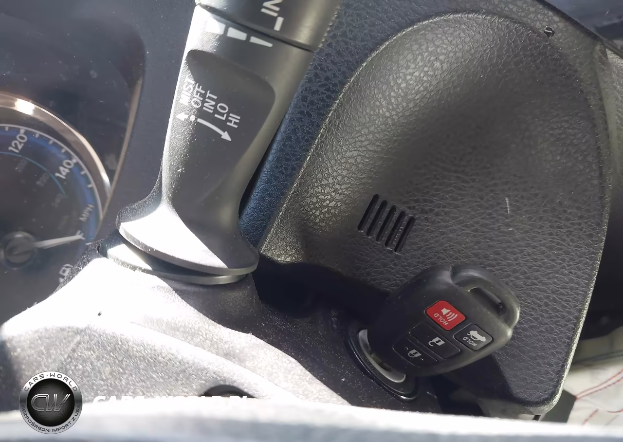 2019 Toyota Corolla Le VIN:2T1BURHE6KC174682 - 11
