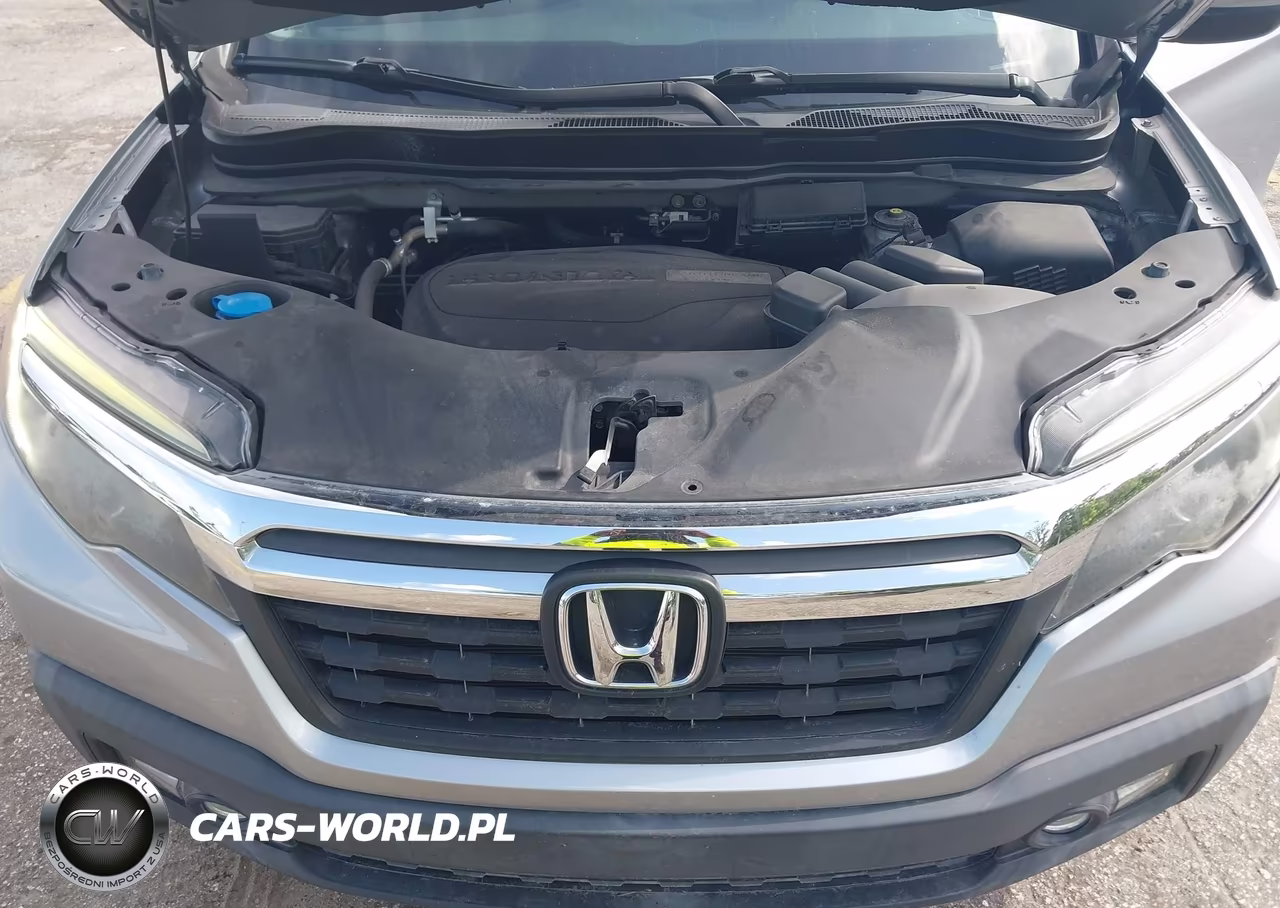 2019 Honda Ridgeline Rtl-T VIN:5FPYK3F67KB000874 - 10