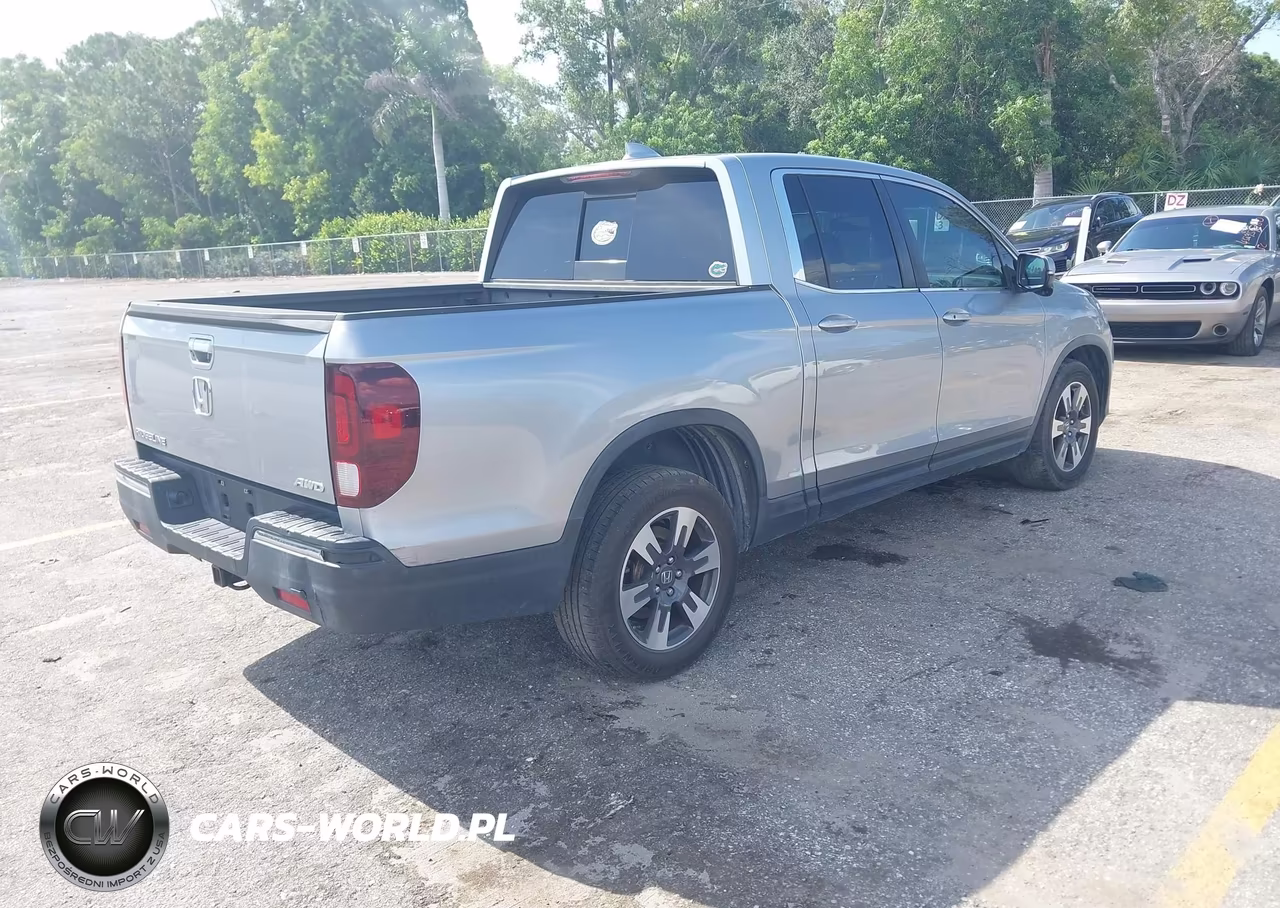 2019 Honda Ridgeline Rtl-T VIN:5FPYK3F67KB000874 - 4