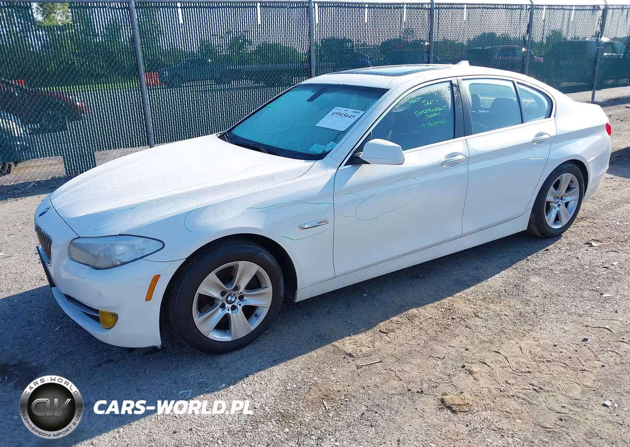 2013 BMW 528I xDrive VIN:WBAXH5C55DD113045 - 2