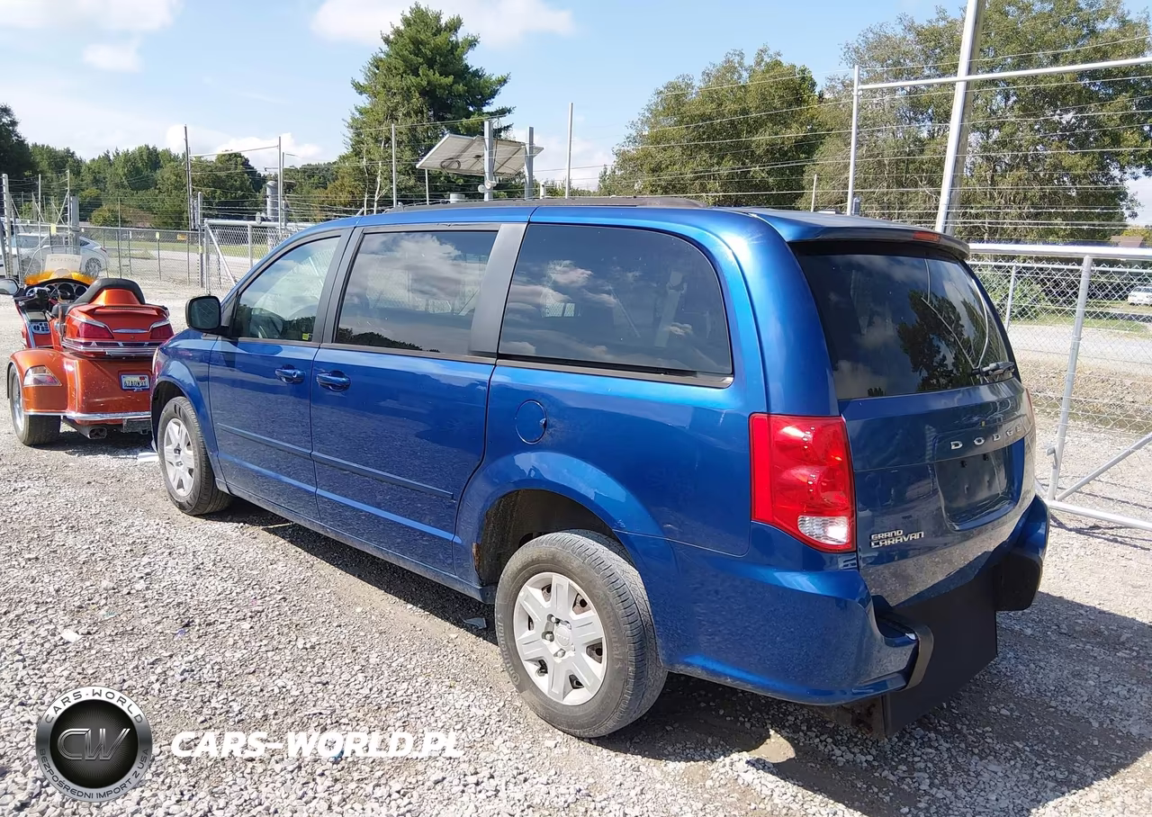 2011 Dodge Grand Caravan Express VIN:2D4RN4DGXBR727889 - 3