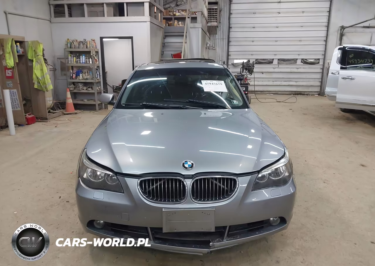 2007 BMW 525Xi VIN:WBANF33567CS41841 - 12