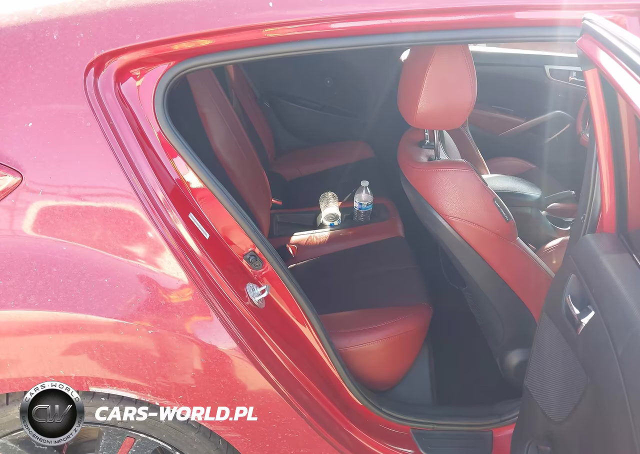 2015 Hyundai Veloster Flex VIN:KMHTC6AD6FU228655 - 8