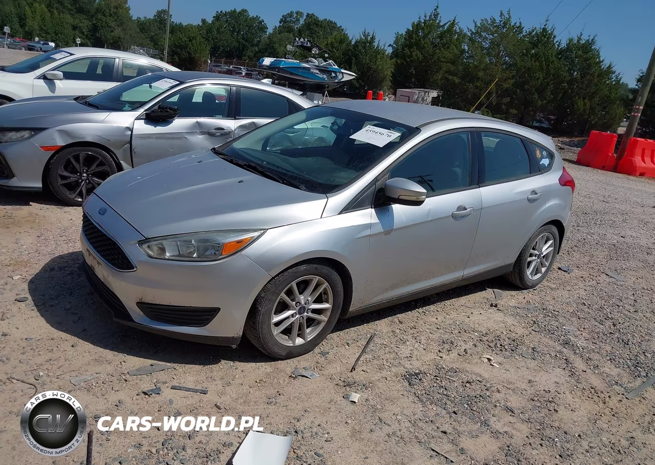 2015 Ford Focus Se VIN:1FADP3K24FL223250 - 2