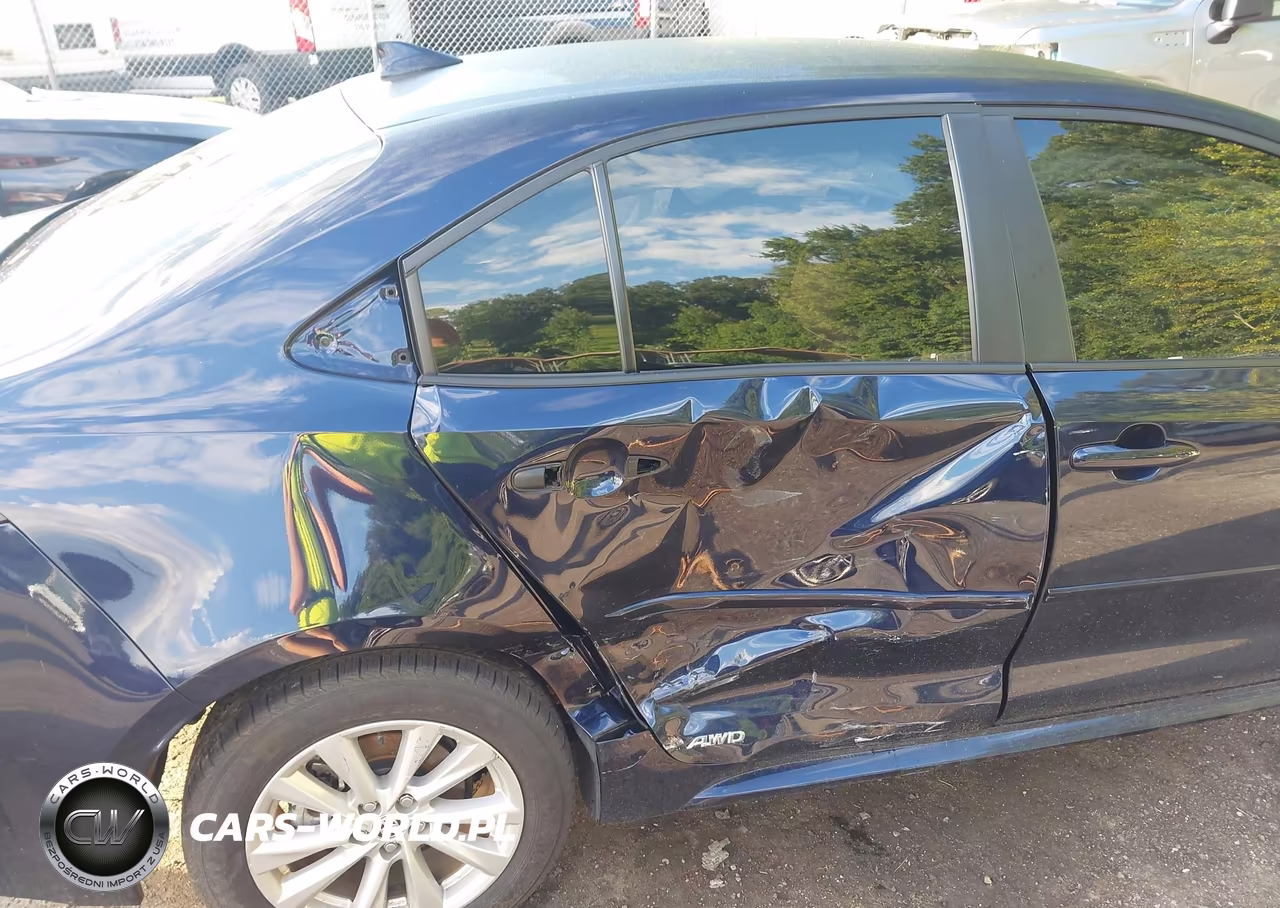 2025 Toyota Corolla Hybrid Le VIN:JTDBDMHE4S3023030 - 6