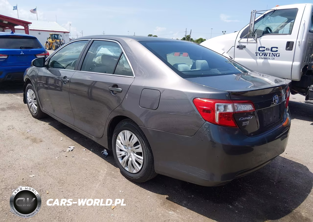2014 Toyota Camry L VIN:4T1BF1FK7EU800750 - 3