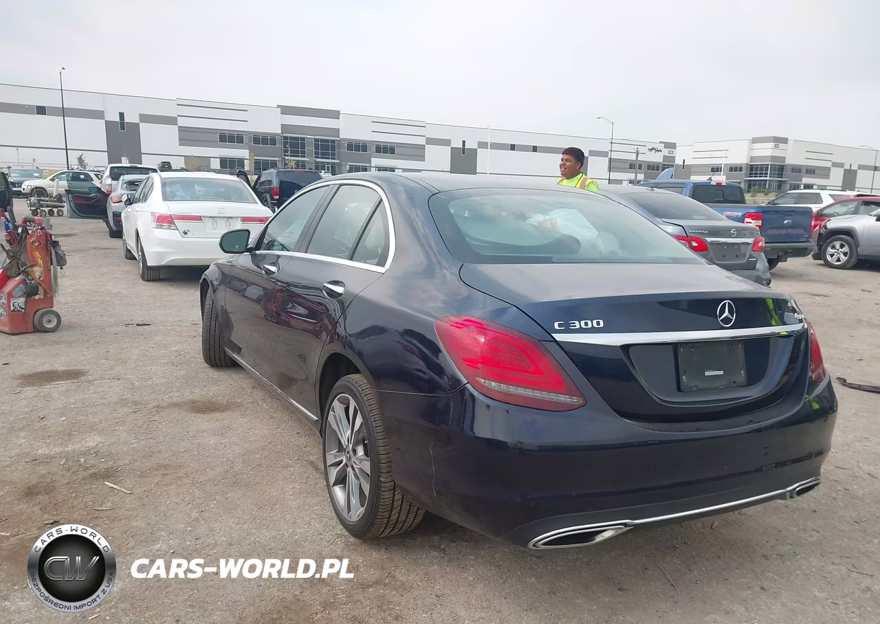 2019 Mercedes-Benz C 300 4Matic VIN:55SWF8EB3KU311362 - 3