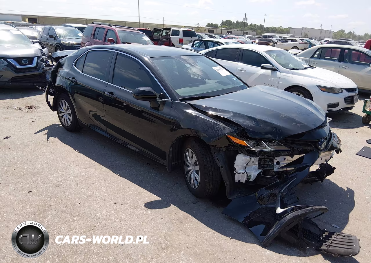 2022 Toyota Camry Le Hybrid – zdjęcie 1 z 16