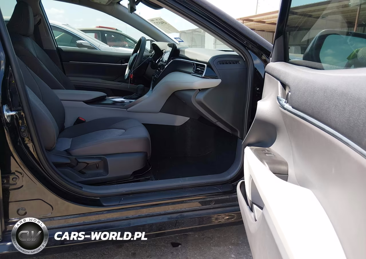 2022 Toyota Camry Le Hybrid VIN:4T1C31AK4NU586188 - 5