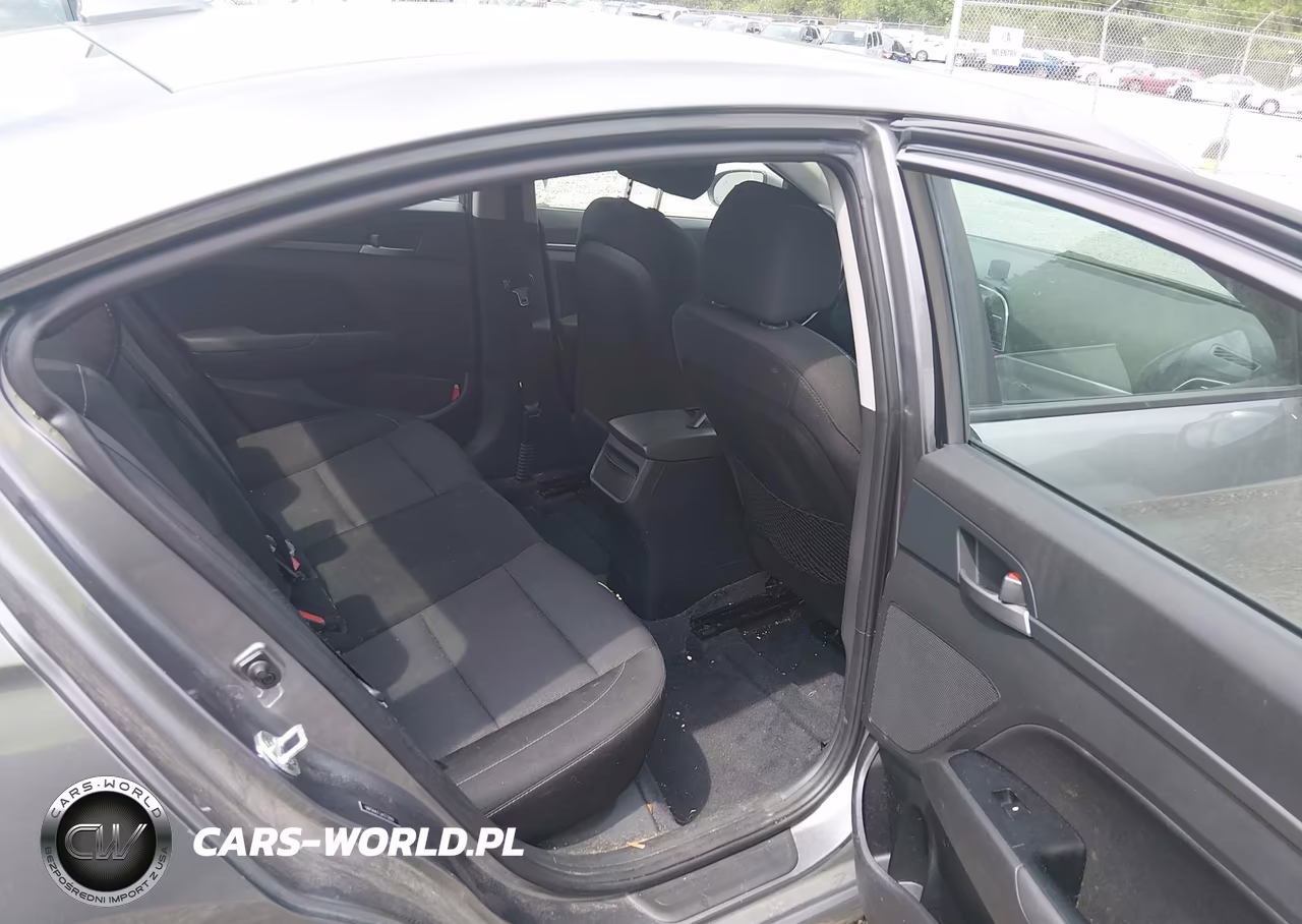 2018 Hyundai Elantra Value Edition VIN:5NPD84LF3JH273889 - 8