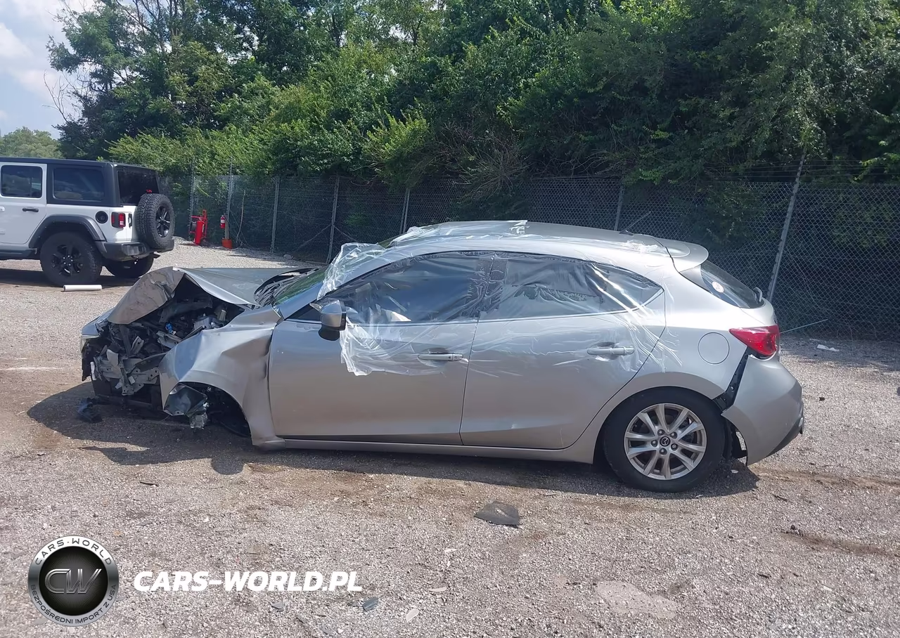 2016 Mazda Mazda3 I Touring VIN:JM1BM1L72G1344428 - 14
