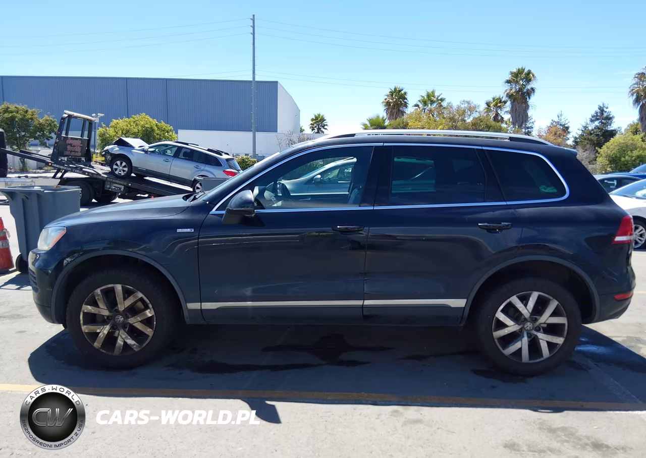 2014 Volkswagen Touareg X VIN:WVGEP9BPXED014886 - 14
