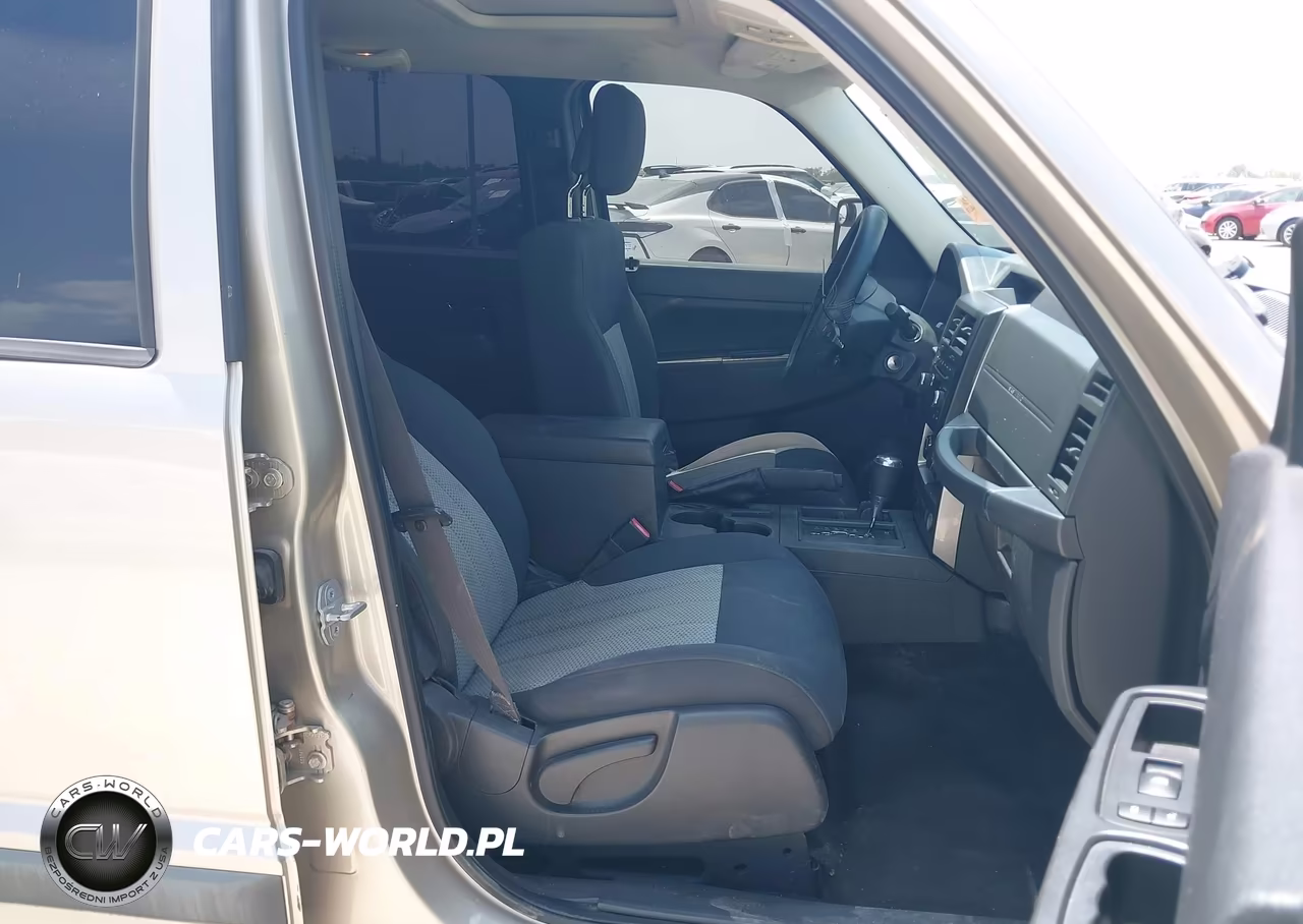 2010 Jeep Liberty Sport VIN:1J4PN2GK8AW136498 - 5