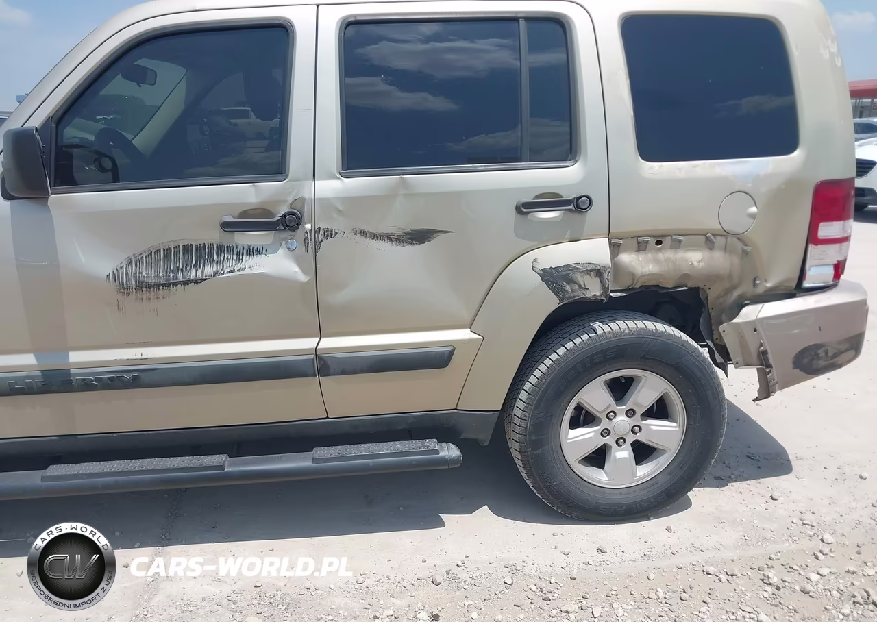 2010 Jeep Liberty Sport VIN:1J4PN2GK8AW136498 - 6