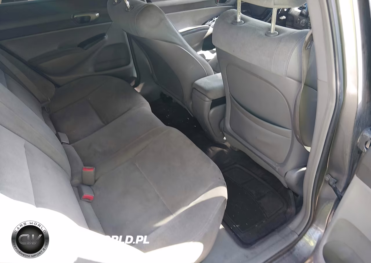 2007 Honda Civic Lx VIN:1HGFA16517L090513 - 8