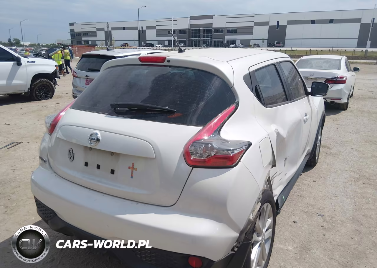 2016 Nissan Juke S VIN:JN8AF5MR2GT605188 - 4
