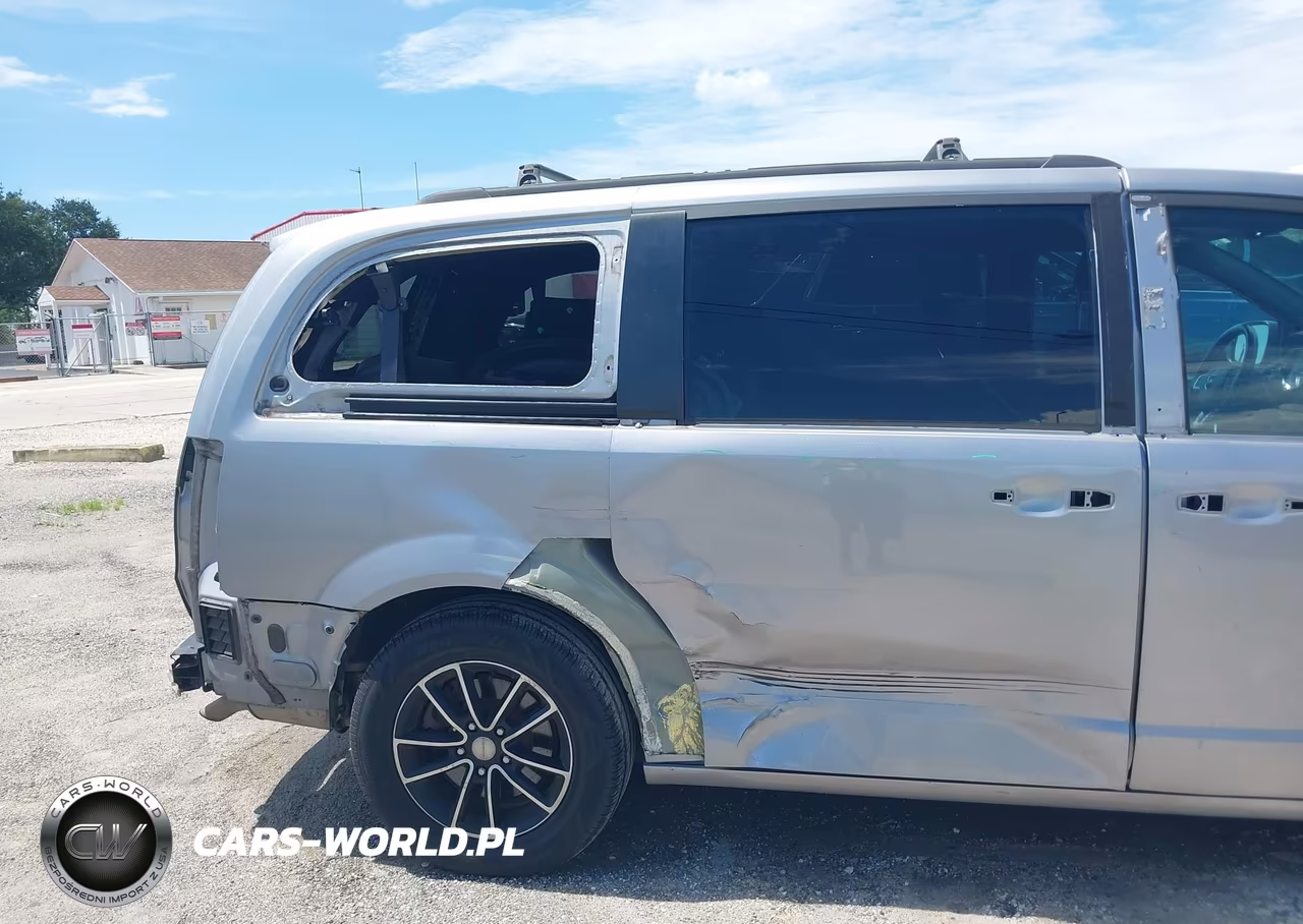 2019 Dodge Grand Caravan Gt VIN:2C4RDGEG8KR660614 - 18