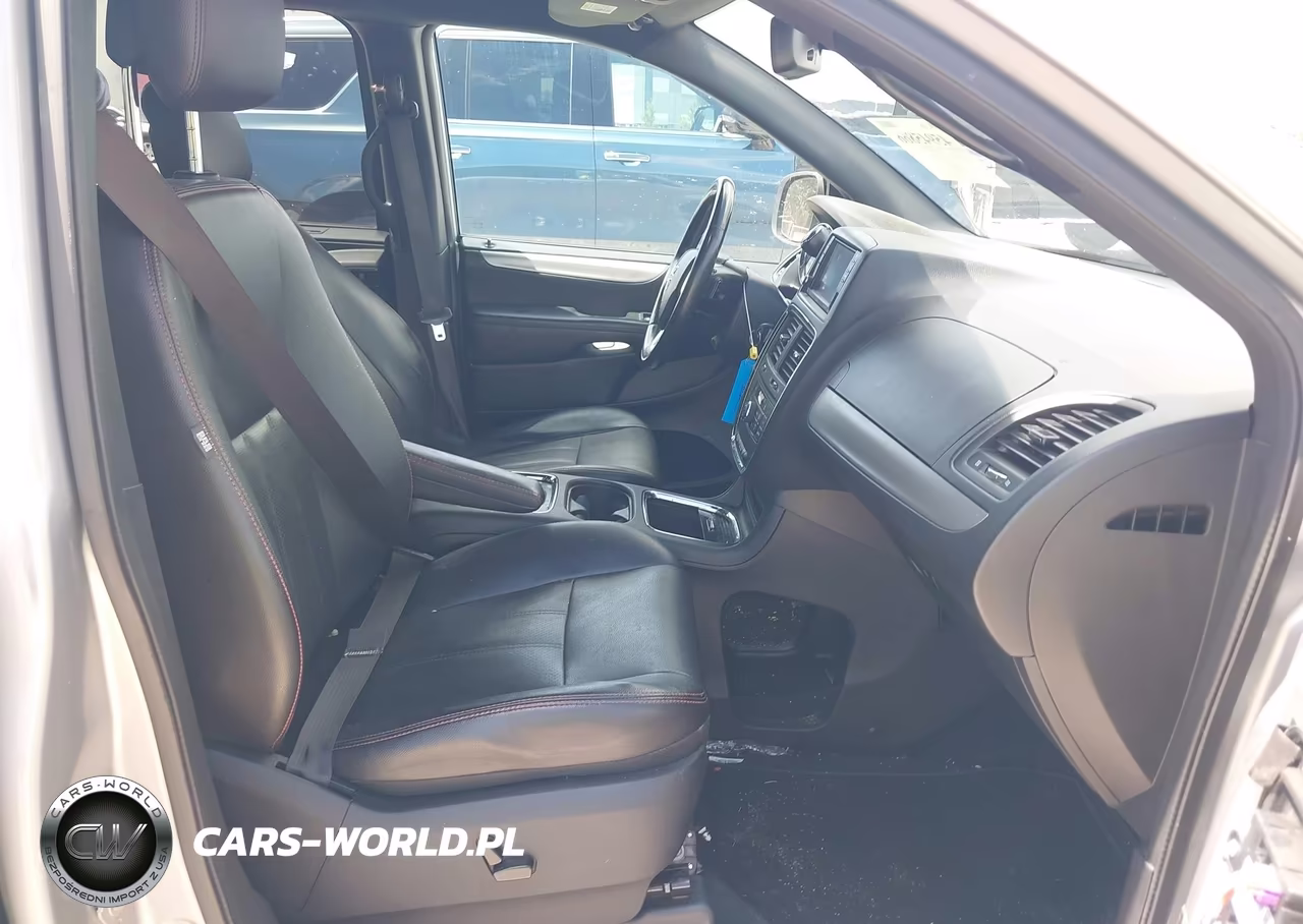 2019 Dodge Grand Caravan Gt VIN:2C4RDGEG8KR660614 - 5