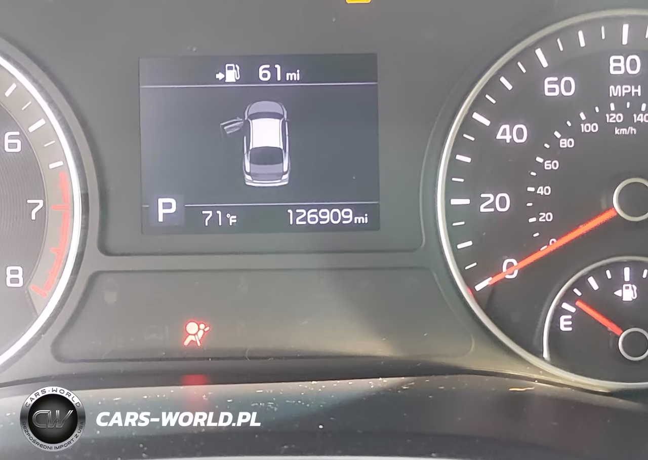 2019 Kia Optima Lx VIN:5XXGT4L34KG296113 - 16
