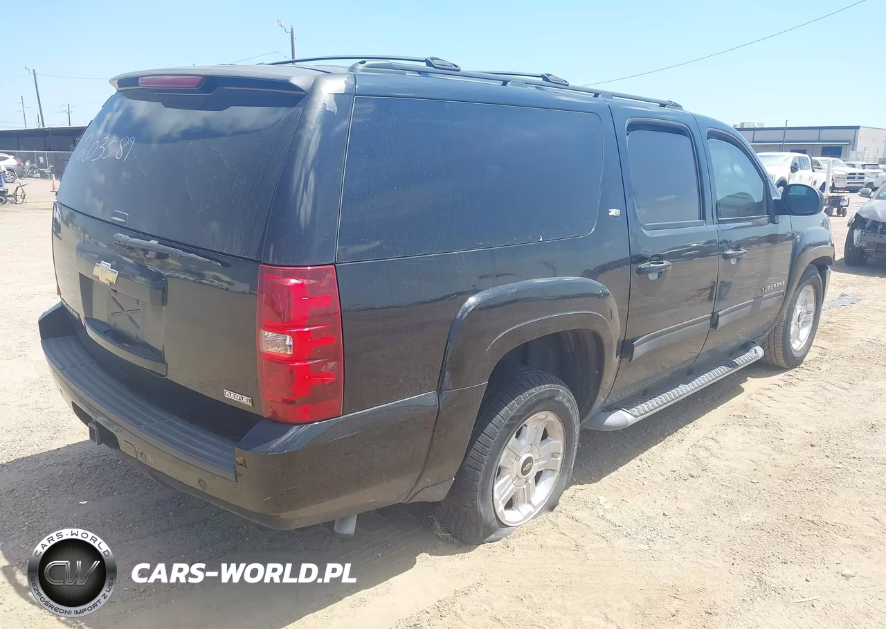 2011 Chevrolet Suburban Lt VIN:1GNSKJE31BR203089 - 4