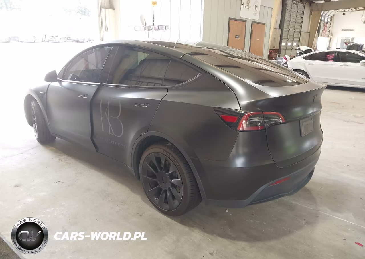 2023 Tesla Model Y Awd-Long Range Dual Motor All-Wheel Drive VIN:7SAYGDEE1PA163391 - 3