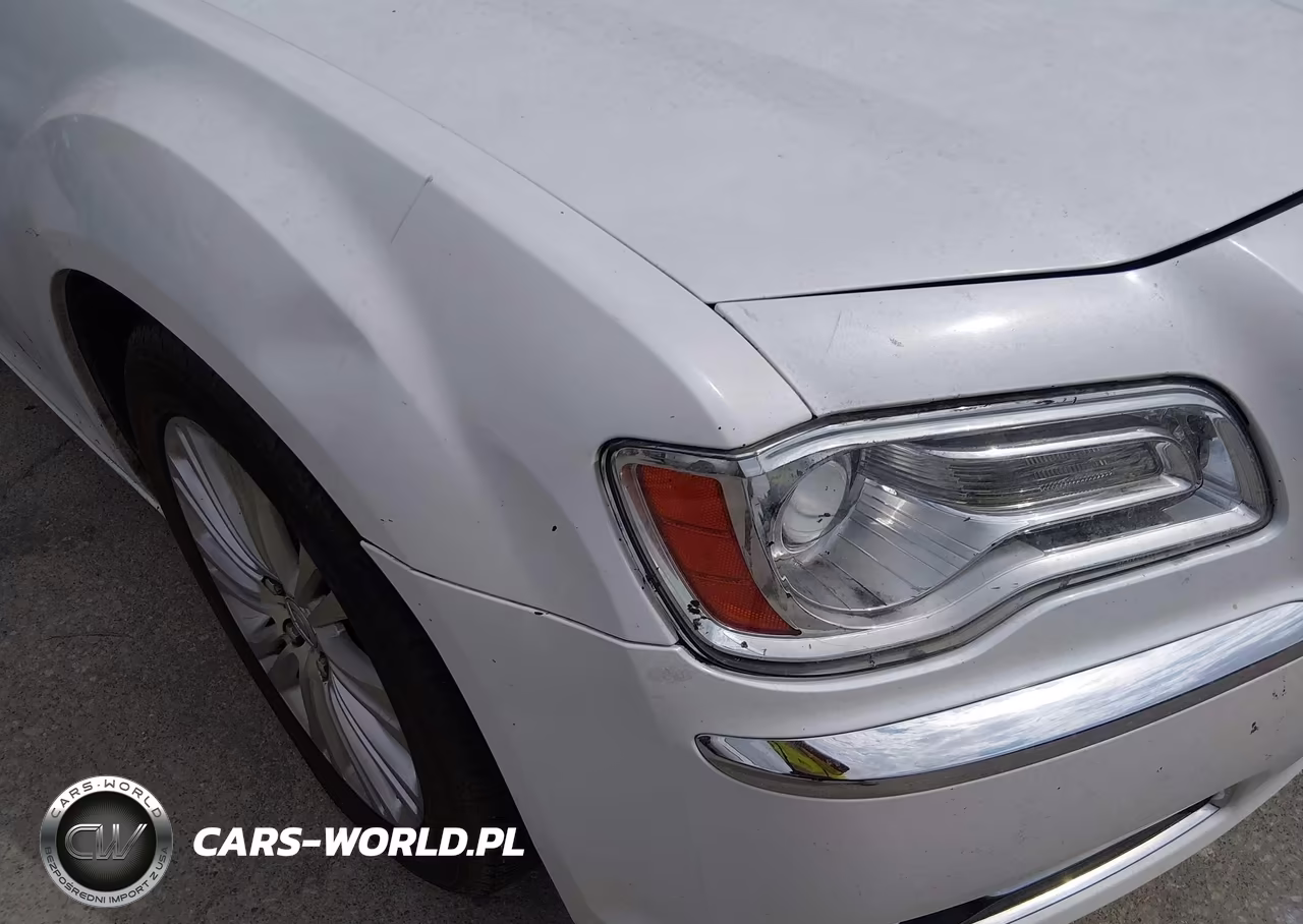 2012 Chrysler 300 Limited VIN:2C3CCAHG9CH184189 - 12