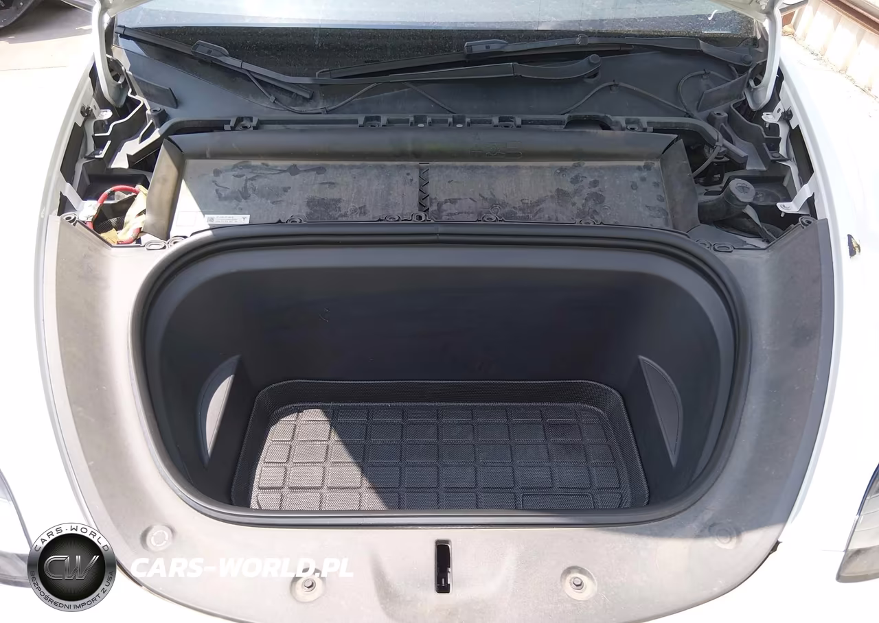 2022 Tesla Model Y Long Range Dual Motor All-Wheel Drive VIN:7SAYGDEE5NA014396 - 10