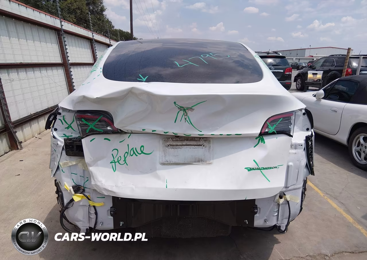 2022 Tesla Model Y Long Range Dual Motor All-Wheel Drive VIN:7SAYGDEE5NA014396 - 6