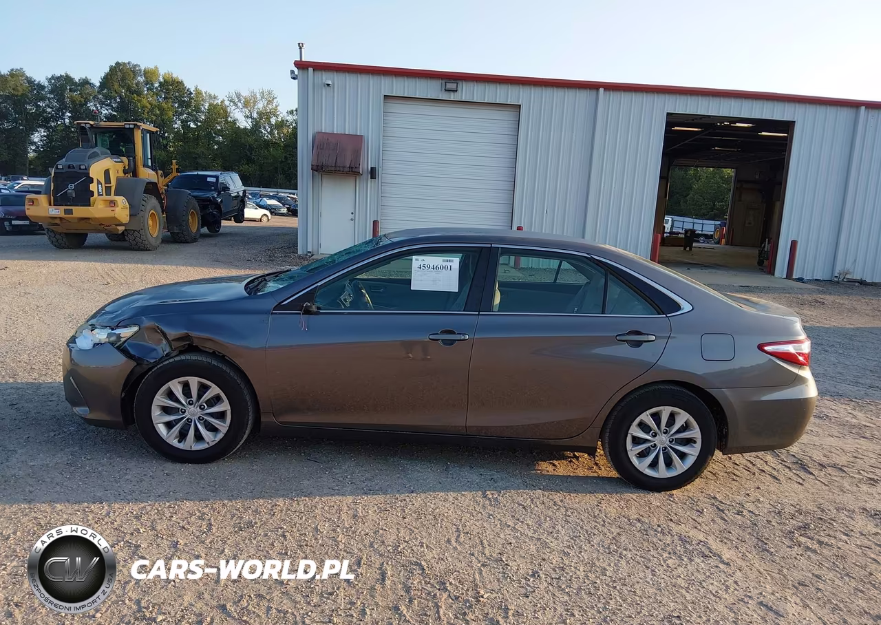 2015 Toyota Camry Le VIN:4T4BF1FK6FR496110 - 15