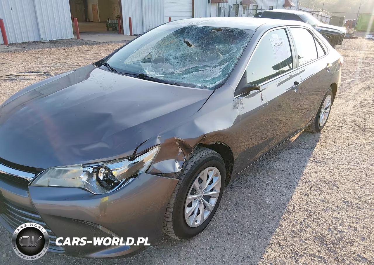 2015 Toyota Camry Le VIN:4T4BF1FK6FR496110 - 18