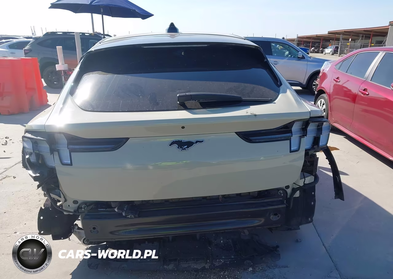 2025 Ford Mustang Mach-E Select VIN:3FMTK1R41SMA64448 - 16
