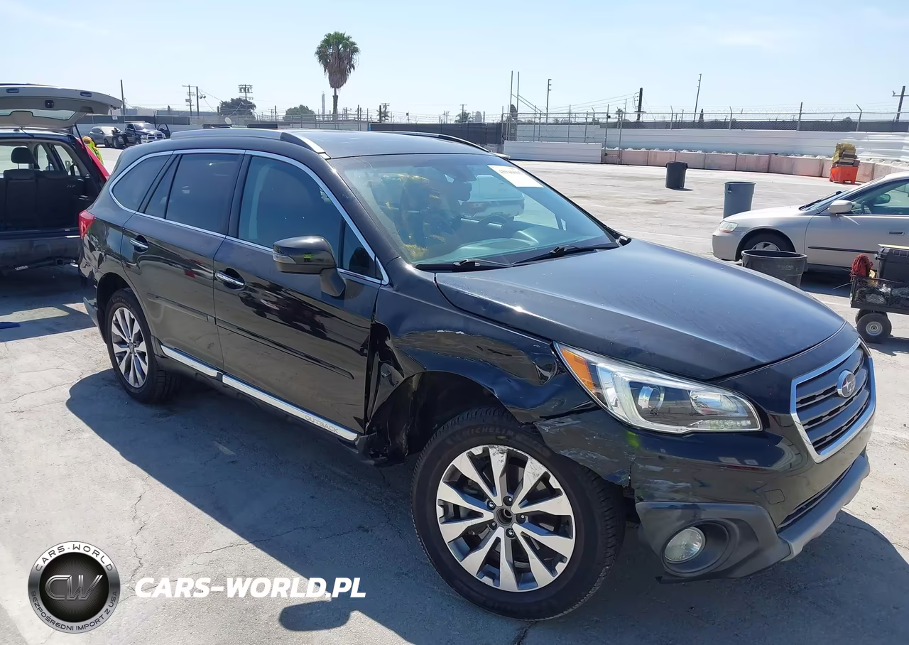 2017 Subaru Outback 3.6R Touring VIN:4S4BSETC7H3216861 - 6