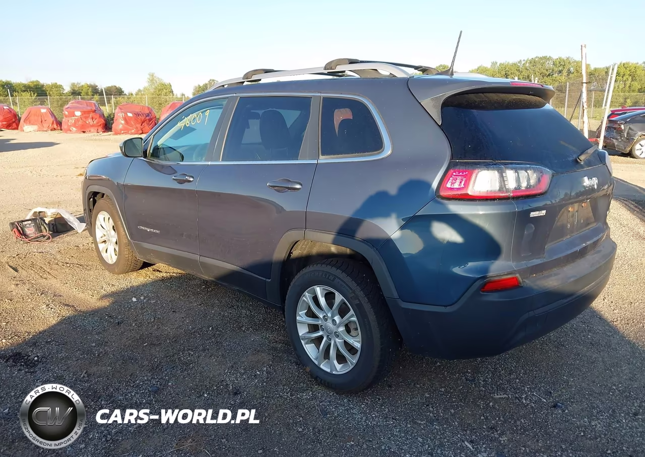 2019 Jeep Cherokee Latitude Fwd VIN:1C4PJLCB9KD444158 - 3