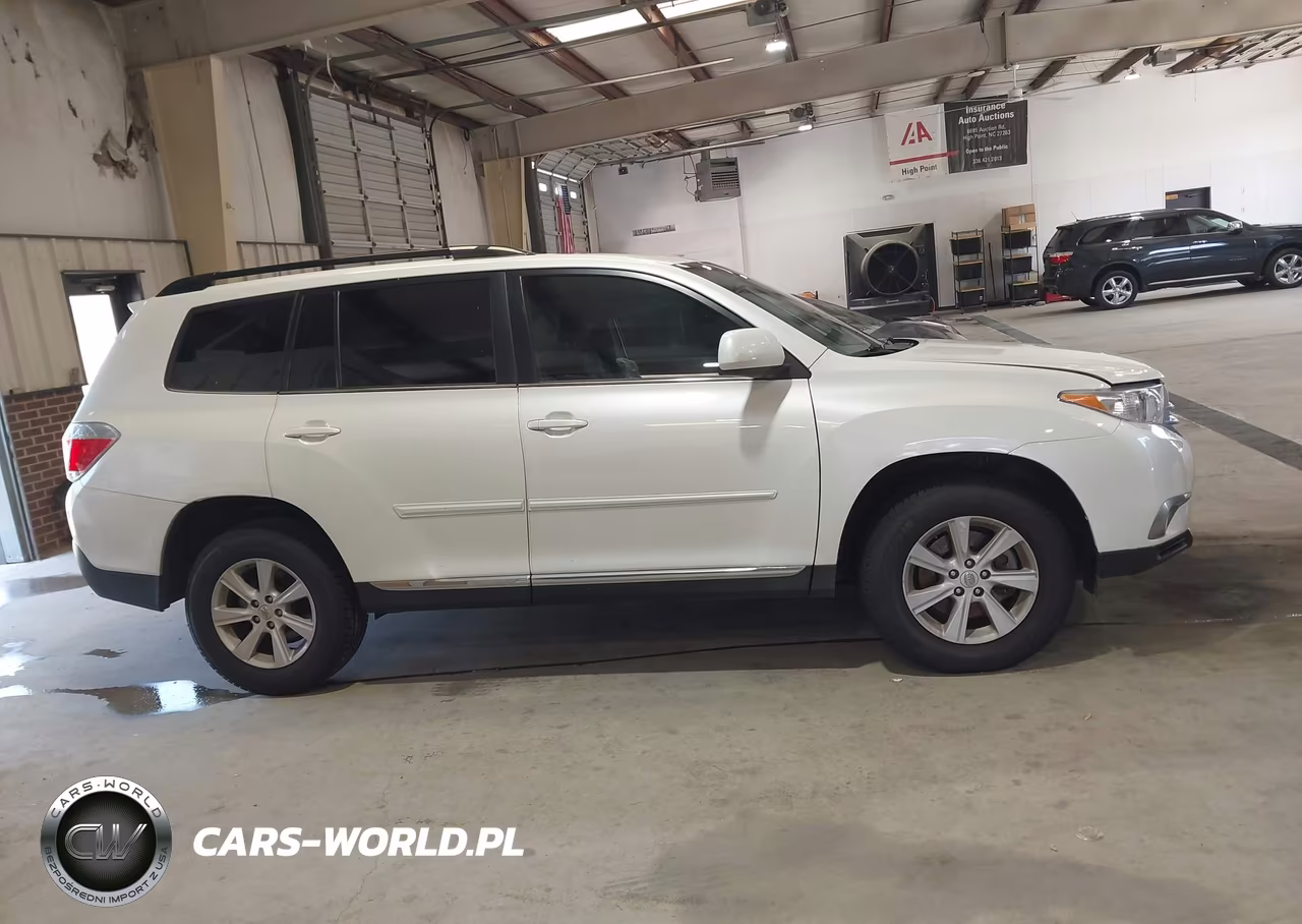 2013 Toyota Highlander Se V6 VIN:5TDZK3EH5DS122812 - 13