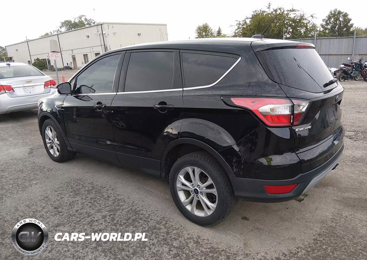 2017 Ford Escape Se VIN:1FMCU0GD9HUC47608 - 3