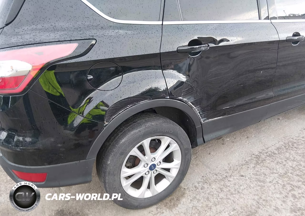 2017 Ford Escape Se VIN:1FMCU0GD9HUC47608 - 6