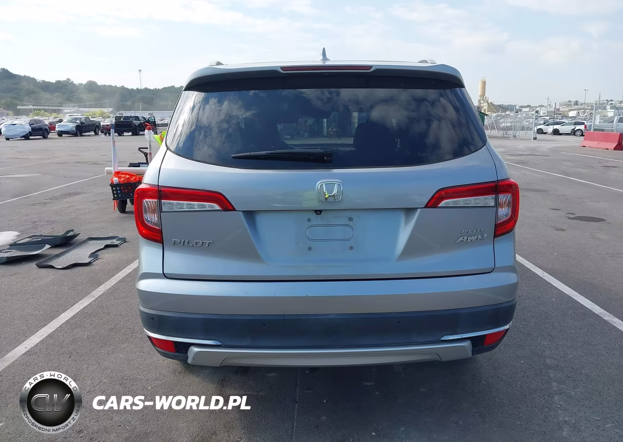 2019 Honda Pilot Elite VIN:5FNYF6H09KB074952 - 17