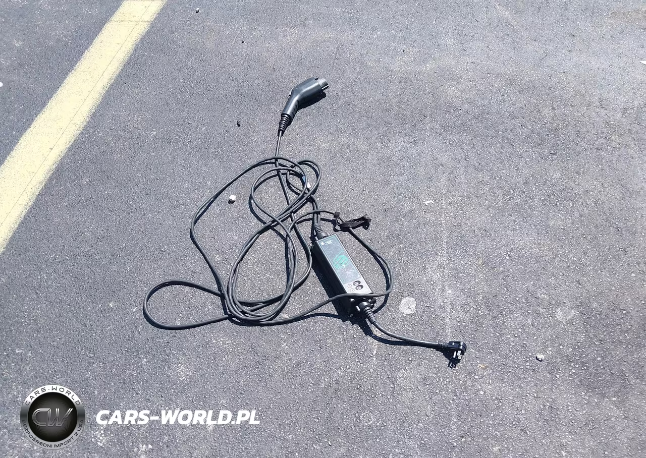 2013 Ford Focus Electric VIN:1FADP3R48DL305017 - 12