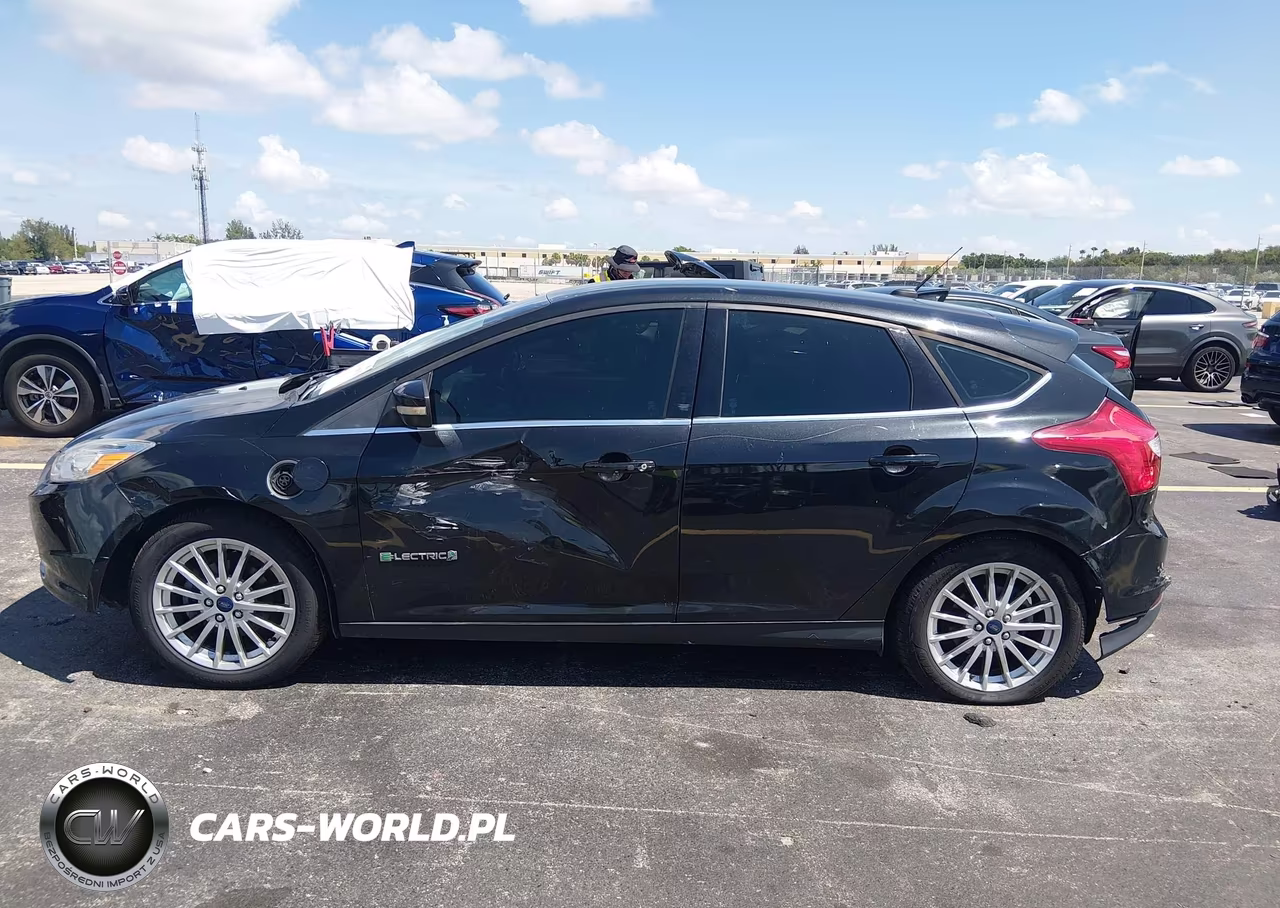 2013 Ford Focus Electric VIN:1FADP3R48DL305017 - 6